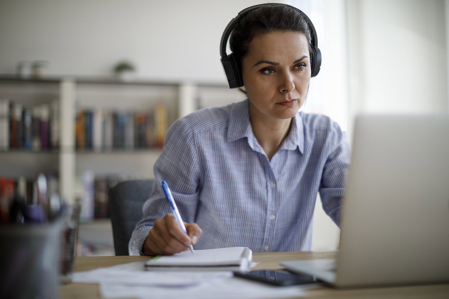 Professional completing an online continuing education course