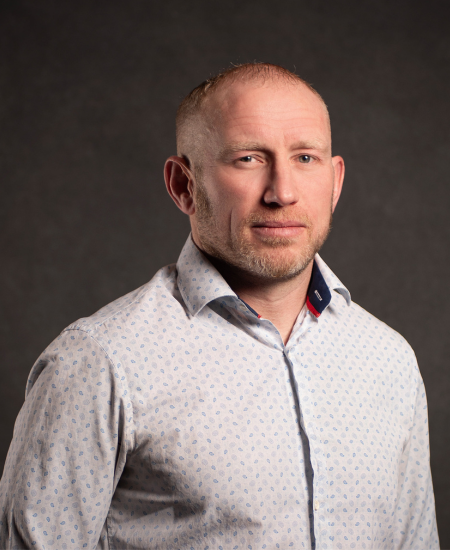 Headshot - Dave Driver