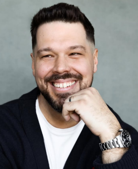 Nicholas Lavoie 450_550